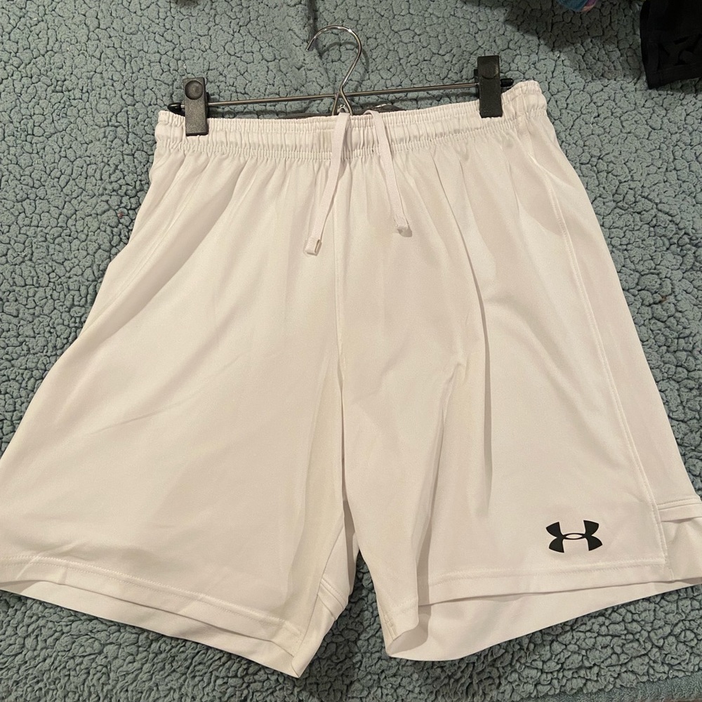 Under Armour Dri-Fit men’s shorts size M